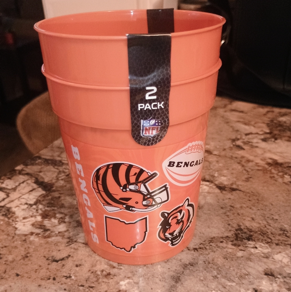 NFL Bengals Orange Fan Cups Large 2 Pk Brand New - Picture 2 of 3